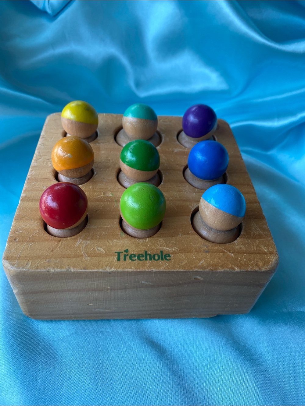 Treehole Montessori Wooden Color Peg Board Toy - Multicolor